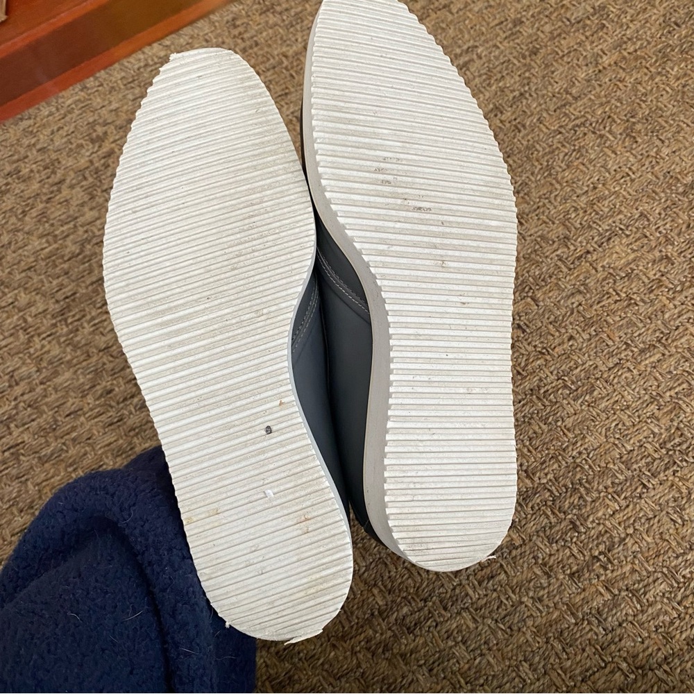 EVERLANE The Leather Street Slip On Shoes Gray Sz 7 - Picture 5 of 6